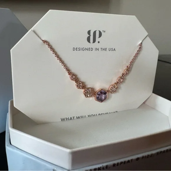 BP Feeling Glam Necklace - Picture 5 of 8